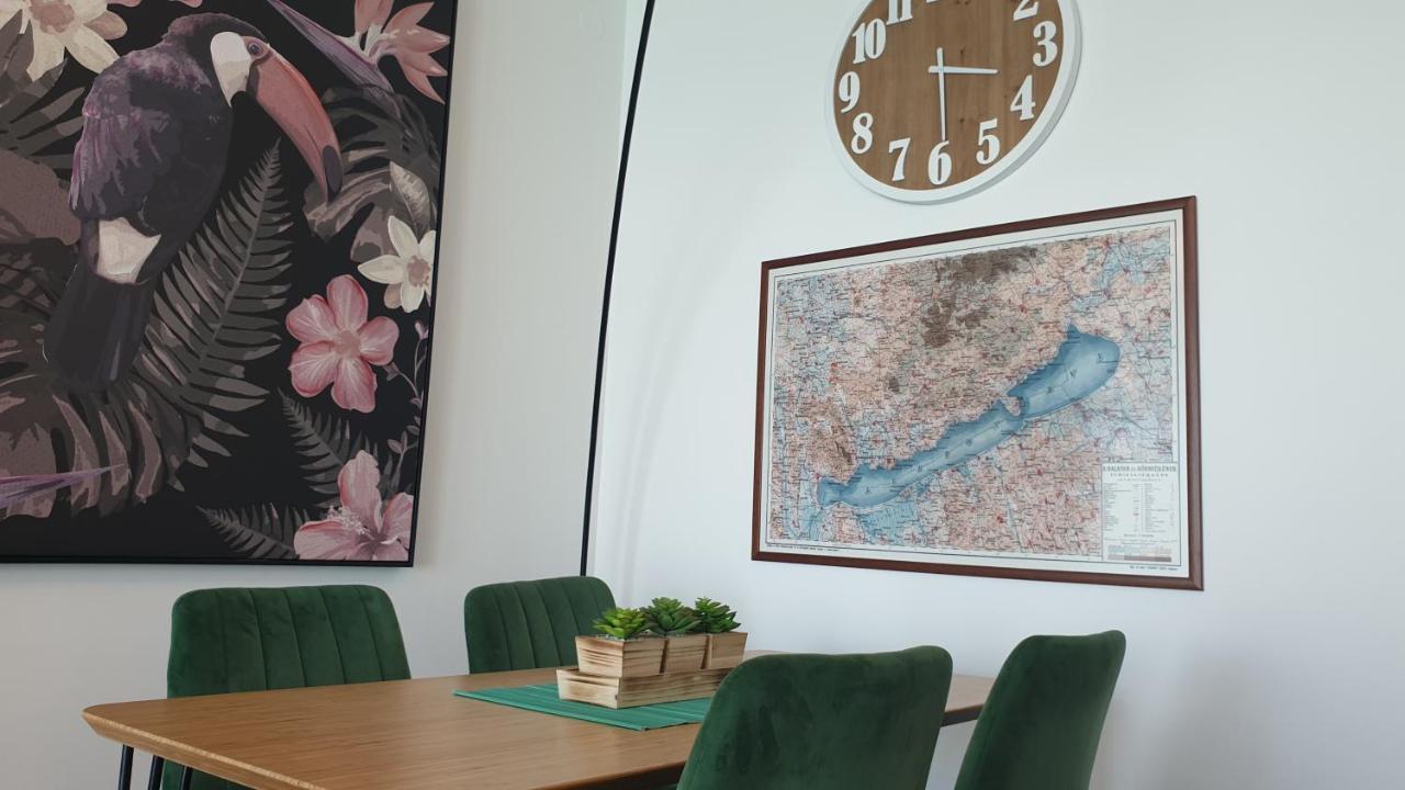 Golden Brown Apartment Siofok Ngoại thất bức ảnh