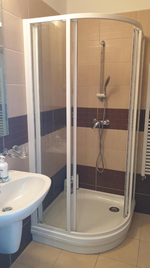 Golden Brown Apartment Siofok Ngoại thất bức ảnh