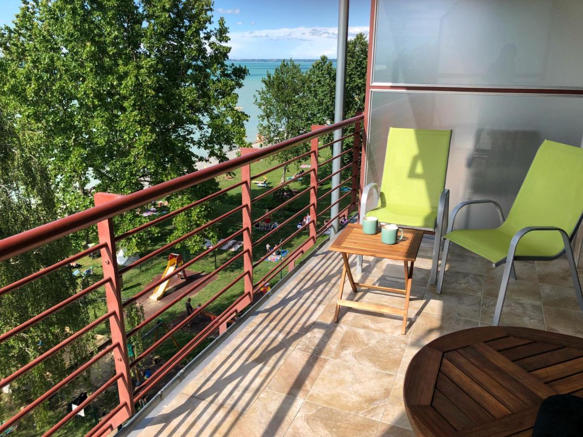 Golden Brown Apartment Siofok Ngoại thất bức ảnh